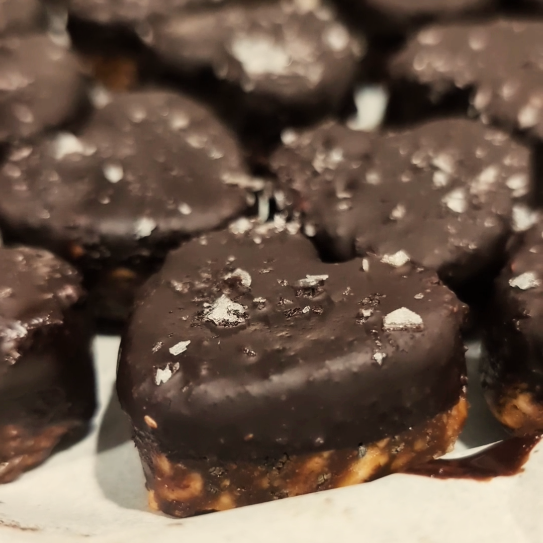 Salted PB Heartie Bites